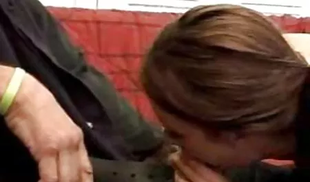 Mujeres tetonas follan en anal español casero la oficina del jefe y los subordinados peek