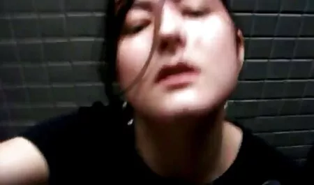 Angelina videos de sexo anal español consigue la salvaje orgasmo con masturbándose