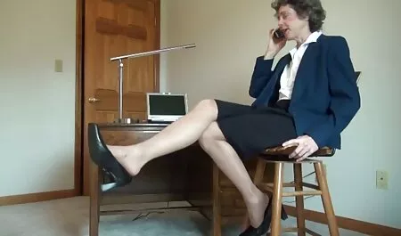 Esposa xxx anal españolas calls su amigo y jadea con ella y su marido