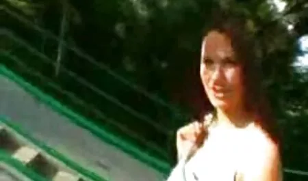 Las chicas de la colección están muy cachondas y casting anal en castellano les piden que se follen