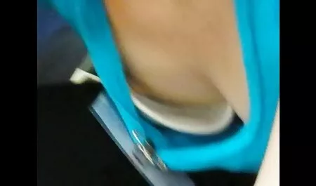MILF en medias y máscara dio a videos pornos anal en español los hombres todos los agujeros en fiesta privada