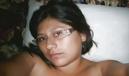 Las adolescentes de la difusión de sus labios y el hombre tomó todo en anal en español gratis la cámara