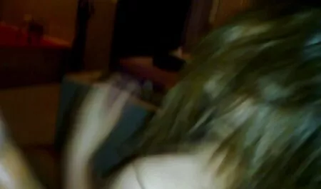Equipo brutal coser el coño de una chica atada videos gratis de sexo anal en español con hilo rojo