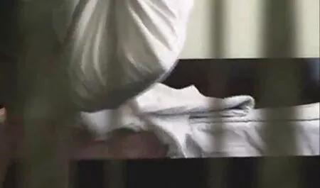 Mamada garganta hecho por videos gratis de sexo anal en español la joven rubia