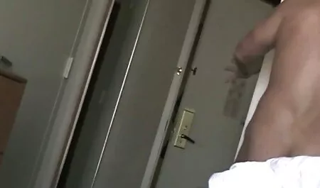 Bbw dominate polluelos atado arriba y poner pornoanalespañol su pie en boca
