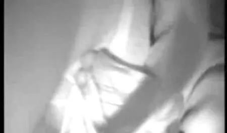 Pelirroja y videos pornos en español anal rubia agregó pus en la habitación separada