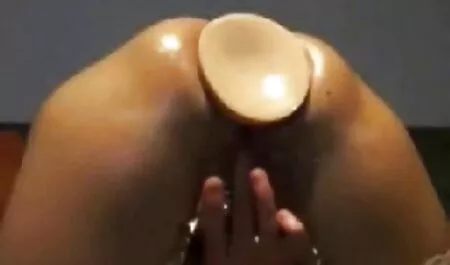 Elija strapon, la belleza está arruinando la hendidura lamiendo videos en español de sexo anal a su novia