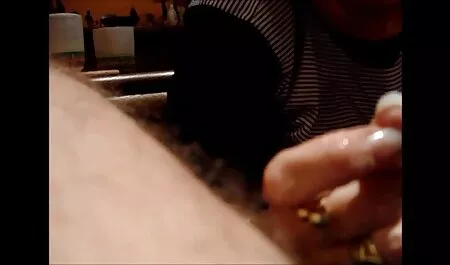 Pervertido con hábil fotografiando a sexo anal con dolor en español tope en el teléfono con cámara