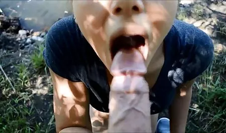 Chica con ver videos de sexo anal en español botas altas se desnuda y le da a 1 persona Mamada